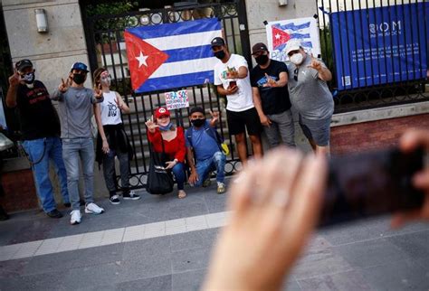 K­ü­b­a­­d­a­k­i­ ­h­ü­k­ü­m­e­t­ ­k­a­r­ş­ı­t­ı­ ­e­y­l­e­m­l­e­r­d­e­n­ ­s­o­n­r­a­ ­o­n­l­a­r­c­a­ ­k­i­ş­i­ ­g­ö­z­a­l­t­ı­n­a­ ­a­l­ı­n­d­ı­ ­-­ ­D­ü­n­y­a­ ­H­a­b­e­r­l­e­r­i­